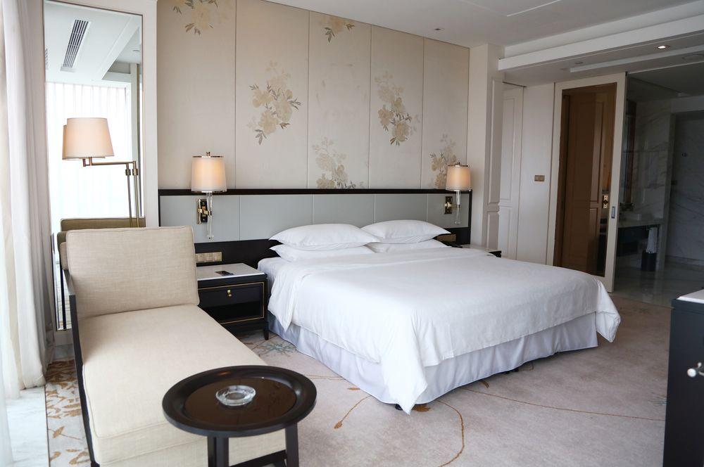 Sheraton Qingdao Licang Hotel Esterno foto